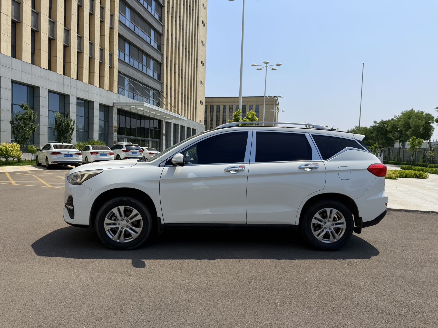 Фото Haval M6 1.5T 2WD Elite — 3