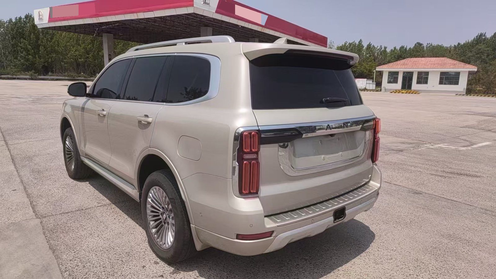 Photo du TANK Tank 500 48V 3.0T Business Edition Realm 5-seater 5