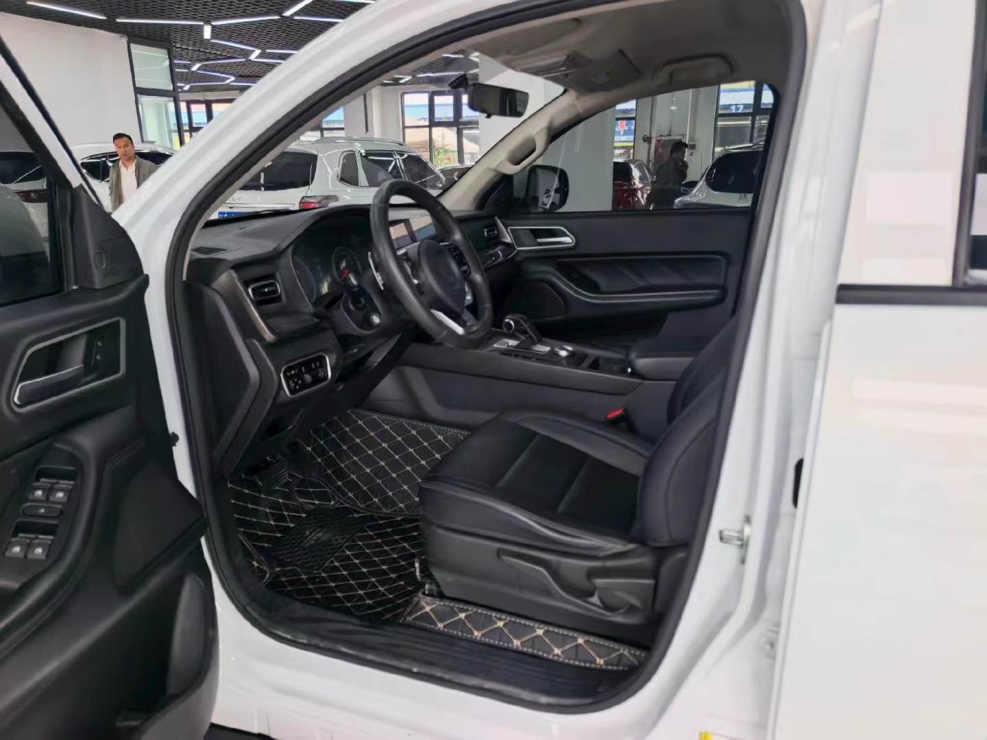 Foto Great Wall POER 2023 Pao 2.0T Commercial Gasoline 4WD Elite Long-Body 4