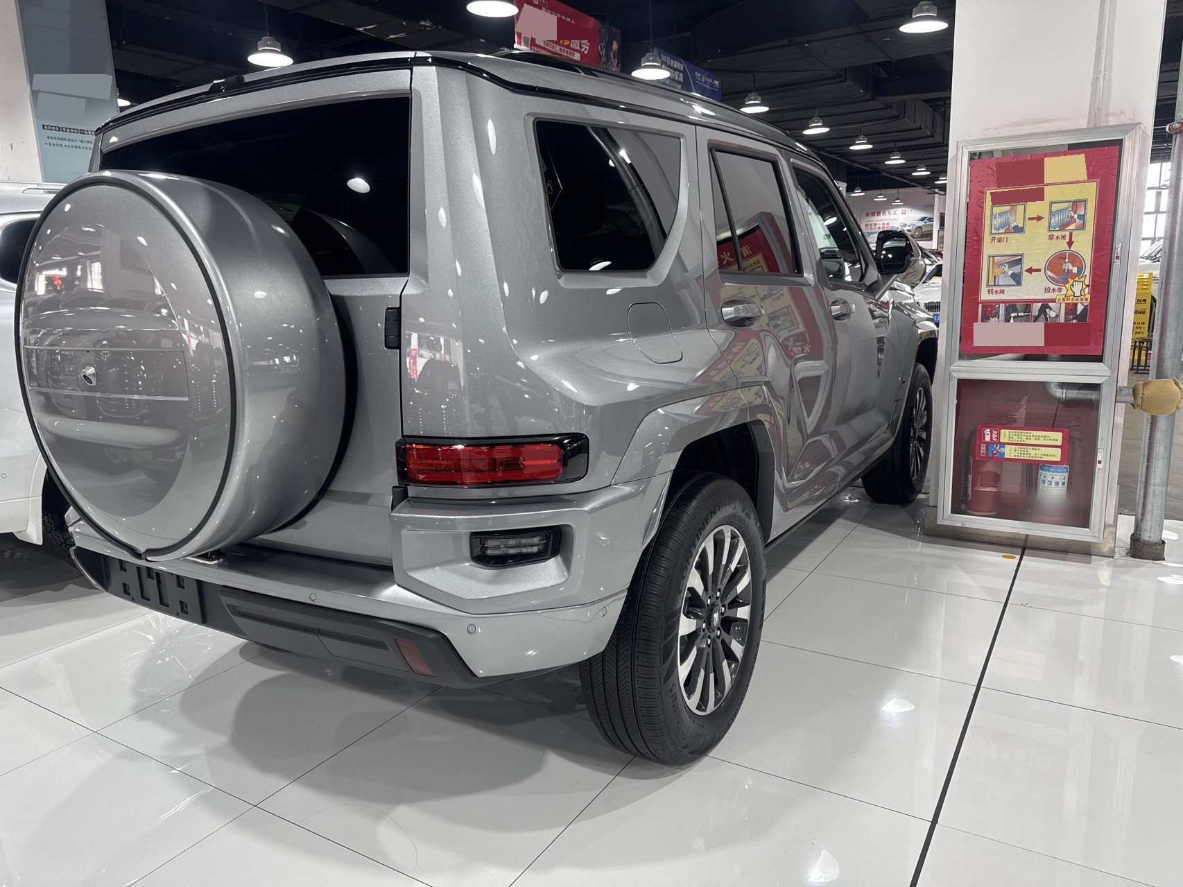 Foto del TANK Tank 700 Hi4-T 3.0T Extreme Edition 4