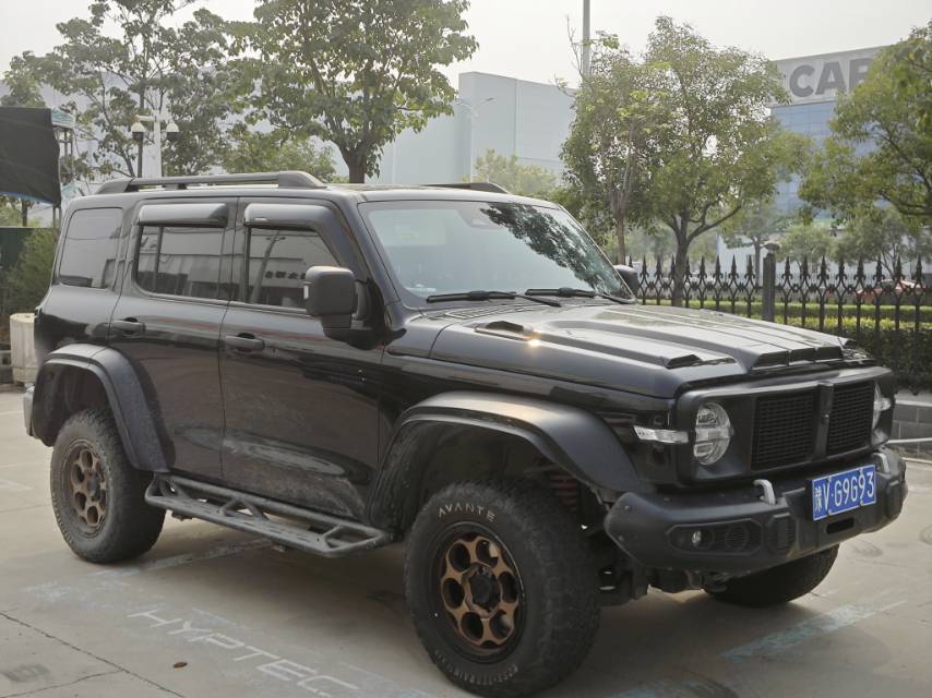 TANK 2021 Tank 300 2.0T Off-Road Edition Challenger photo 3