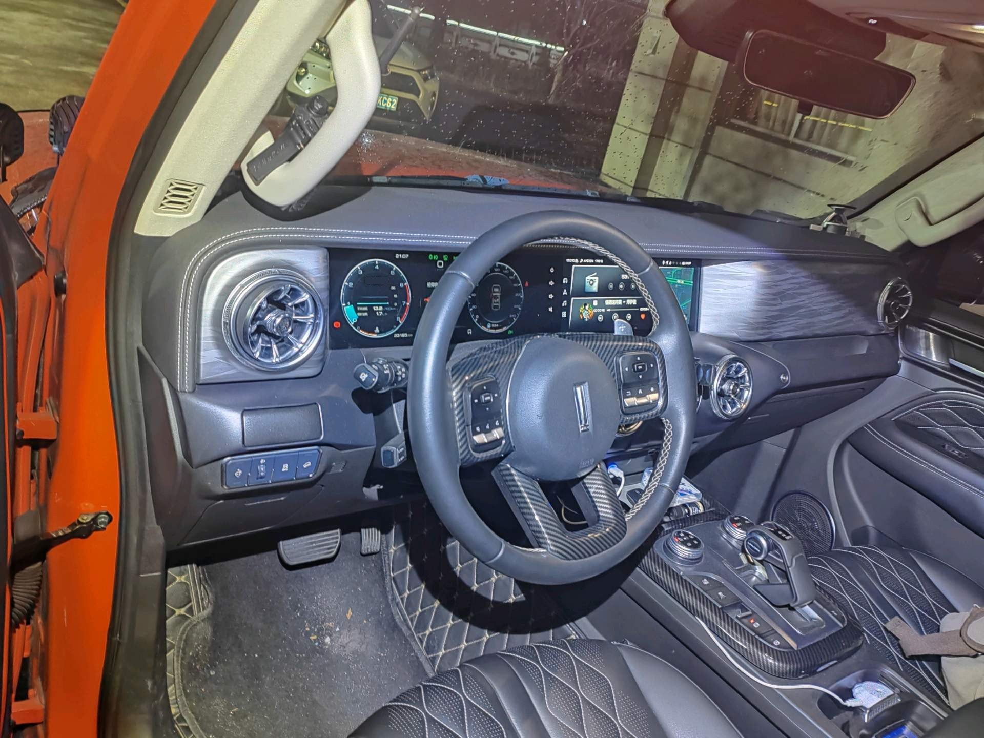 TANK 2021 Tank 300 2.0T Off-Road Edition Challenger photo 2