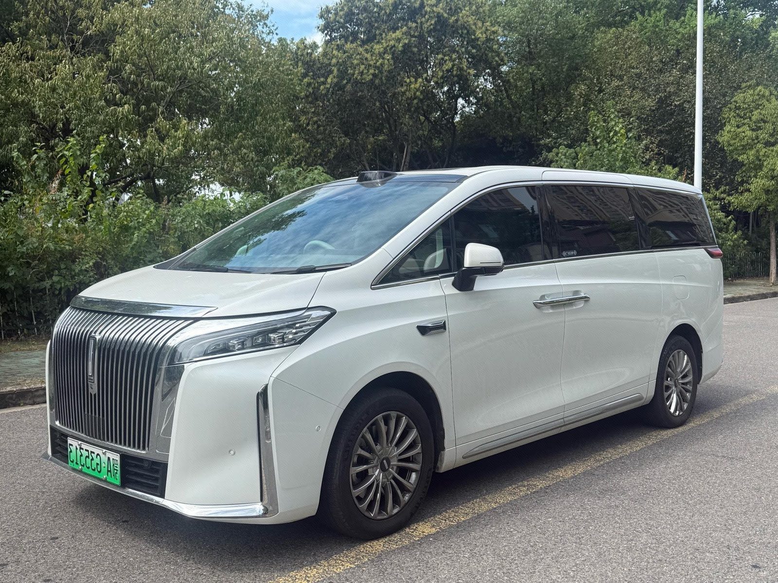 WEY 2025 Gaoshan 8 Hi4 1.5T Four-Wheel Drive Version