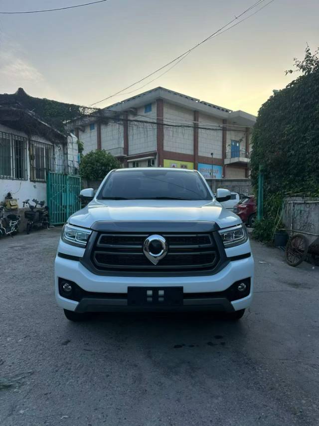 Great Wall POER 2024 Pao 2.4T Passenger Diesel 4WD Comfort Model photo 3