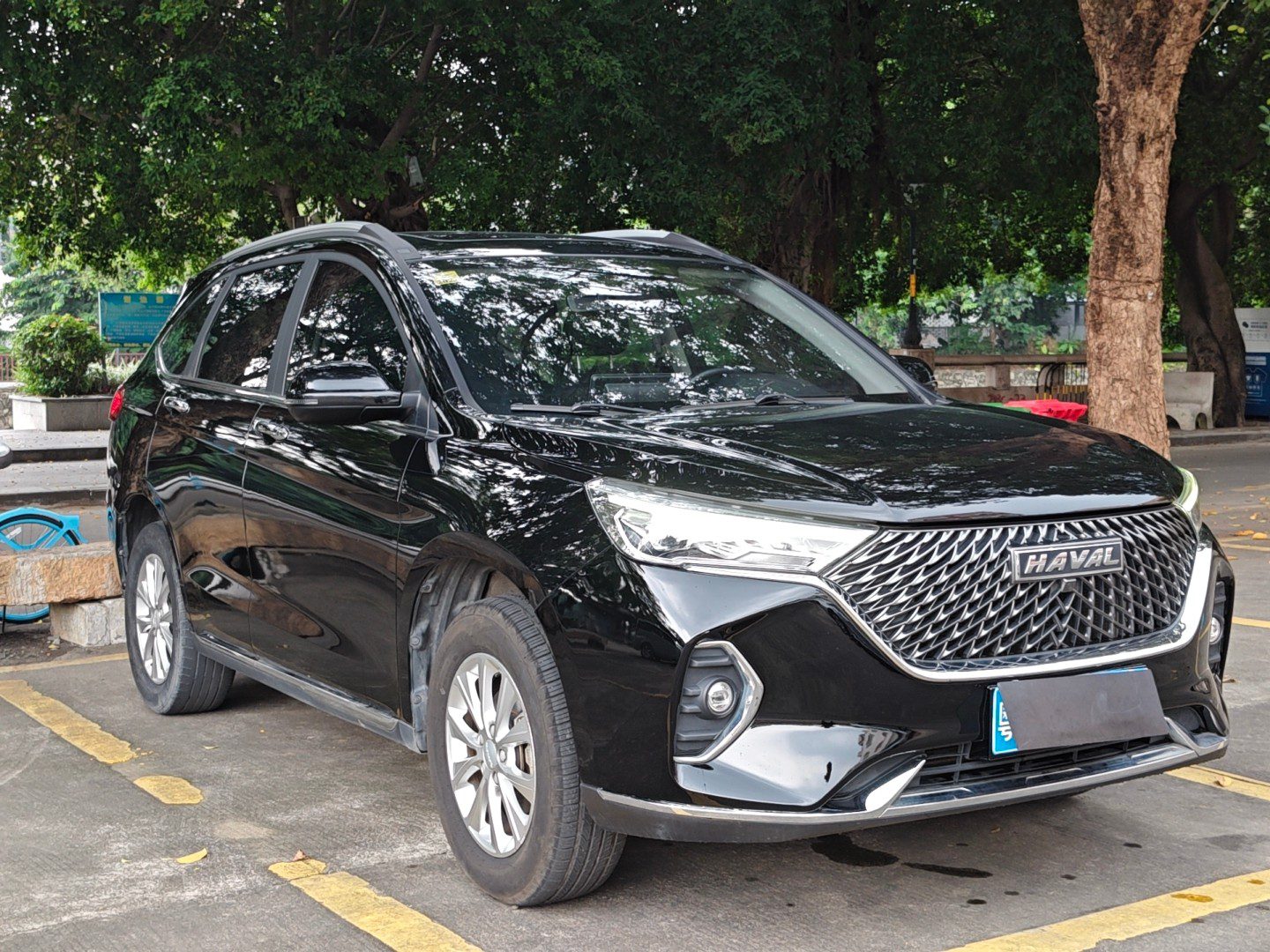 Фото Haval M6 PLUS 1.5T Luxury Smart Connectivity Model — 3