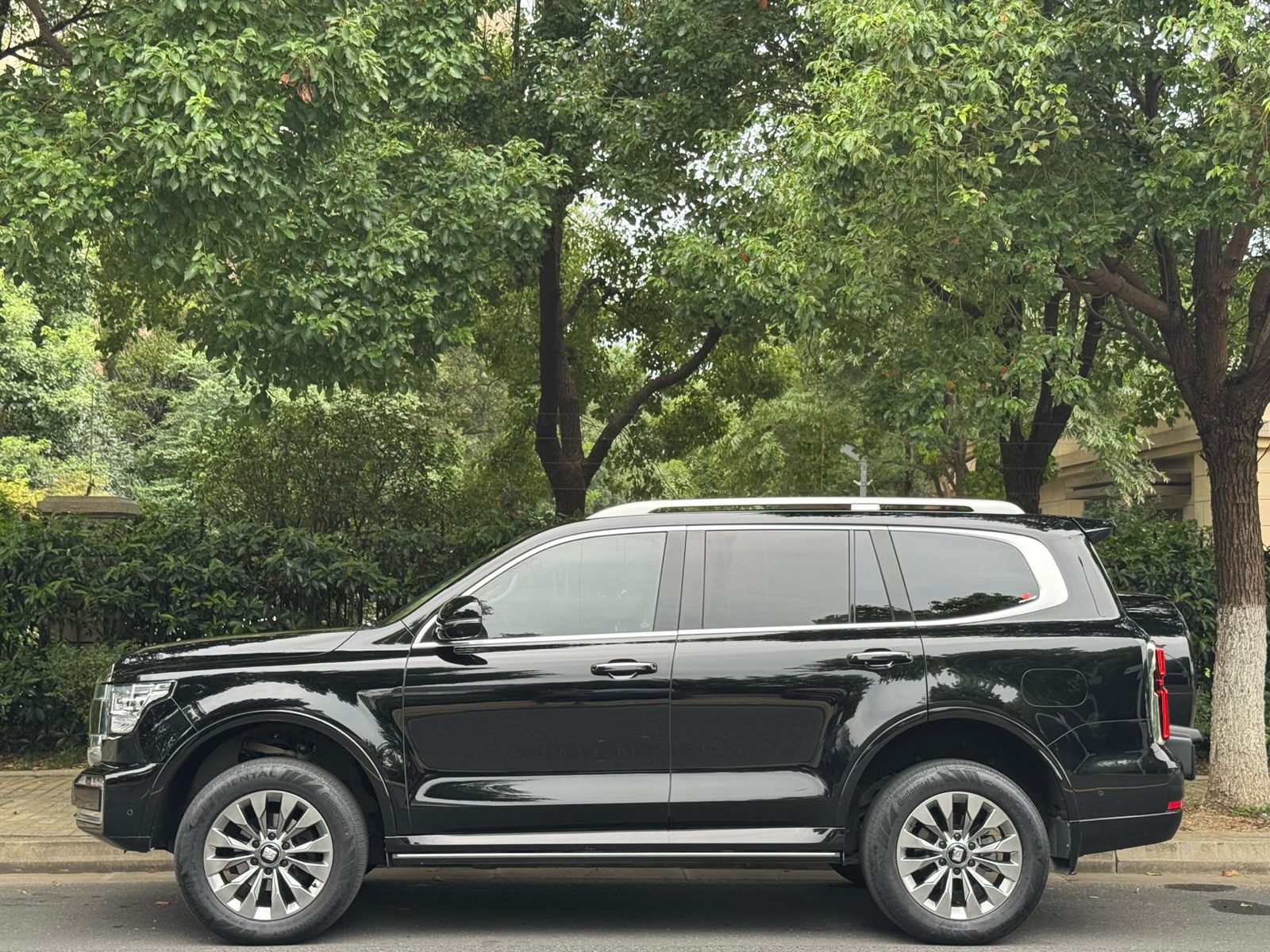 Фото TANK Tank 500 48V 3.0T Sport Edition Realm-Building 7-Seater — 3