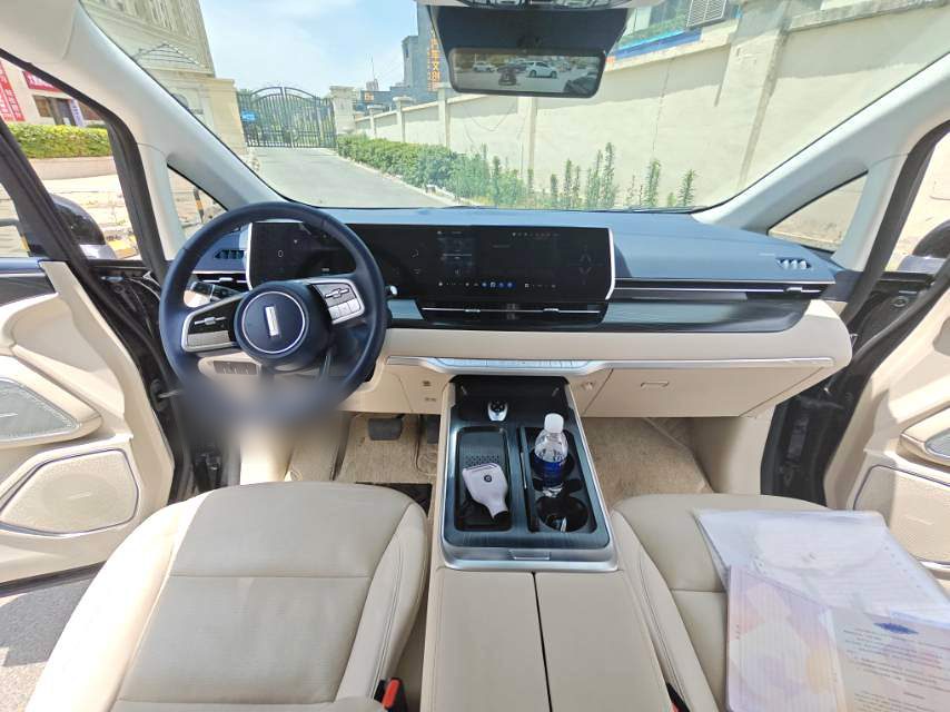WEY Gaoshan PHEV 1.5T Four-Wheel-Drive Flagship Edition fotoğraf 4