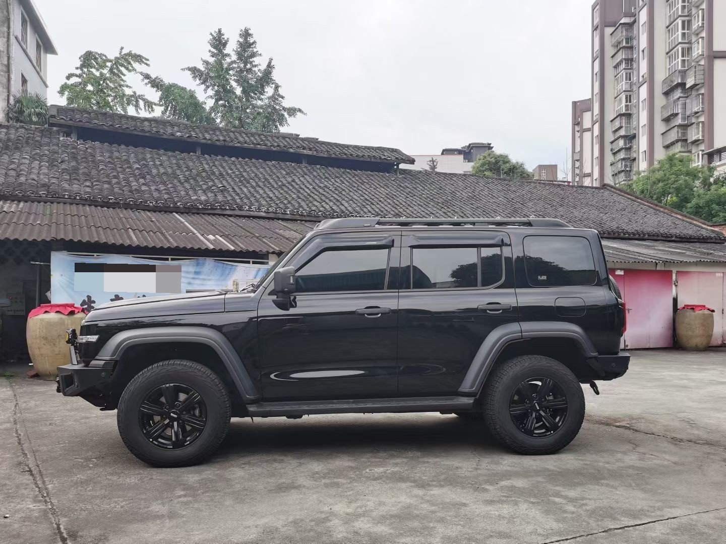 TANK Tank 300 2.0T Off-Road Edition Conqueror photo 2
