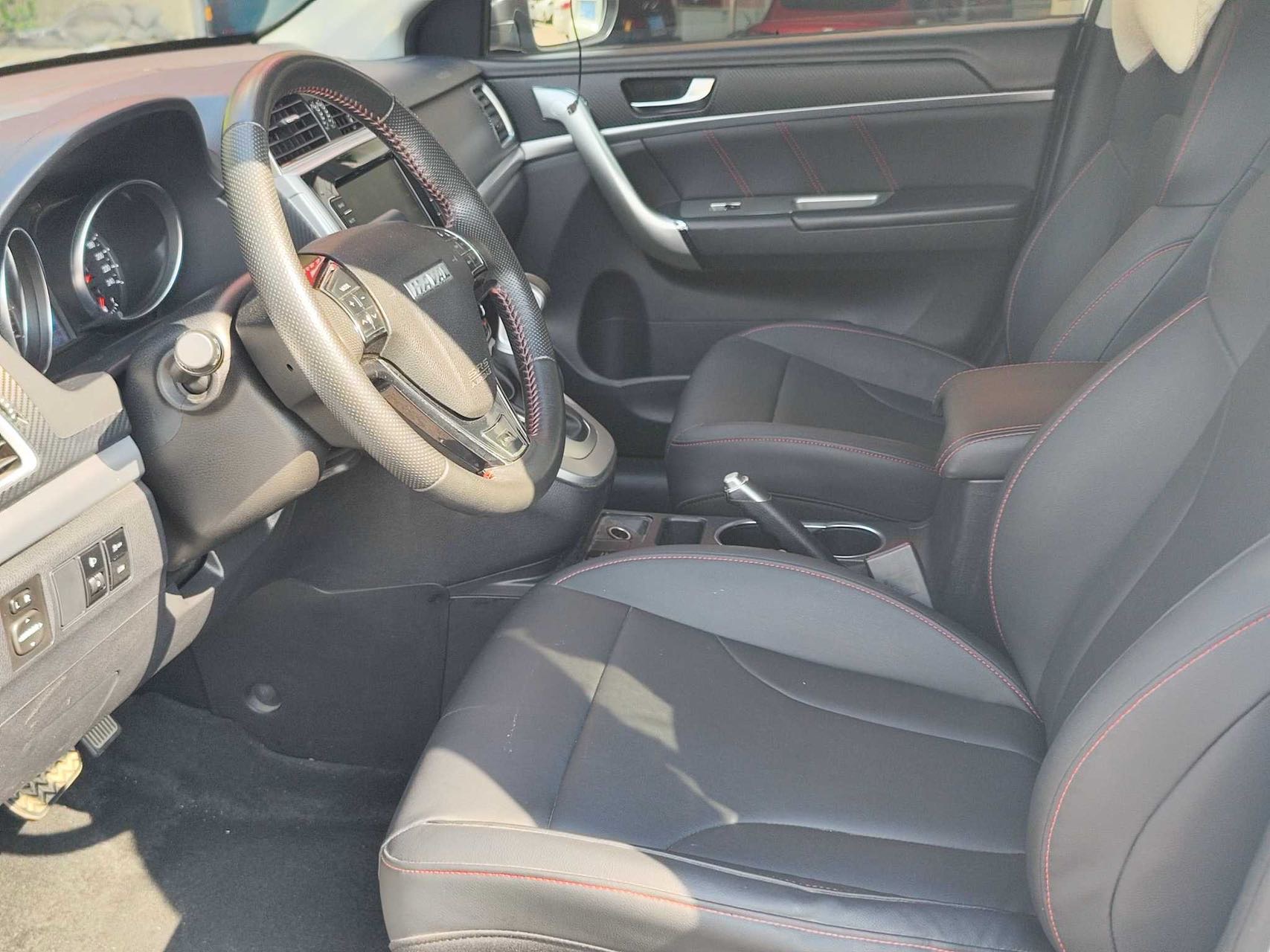 Foto Haval M6 1.5T 2WD Elite 5
