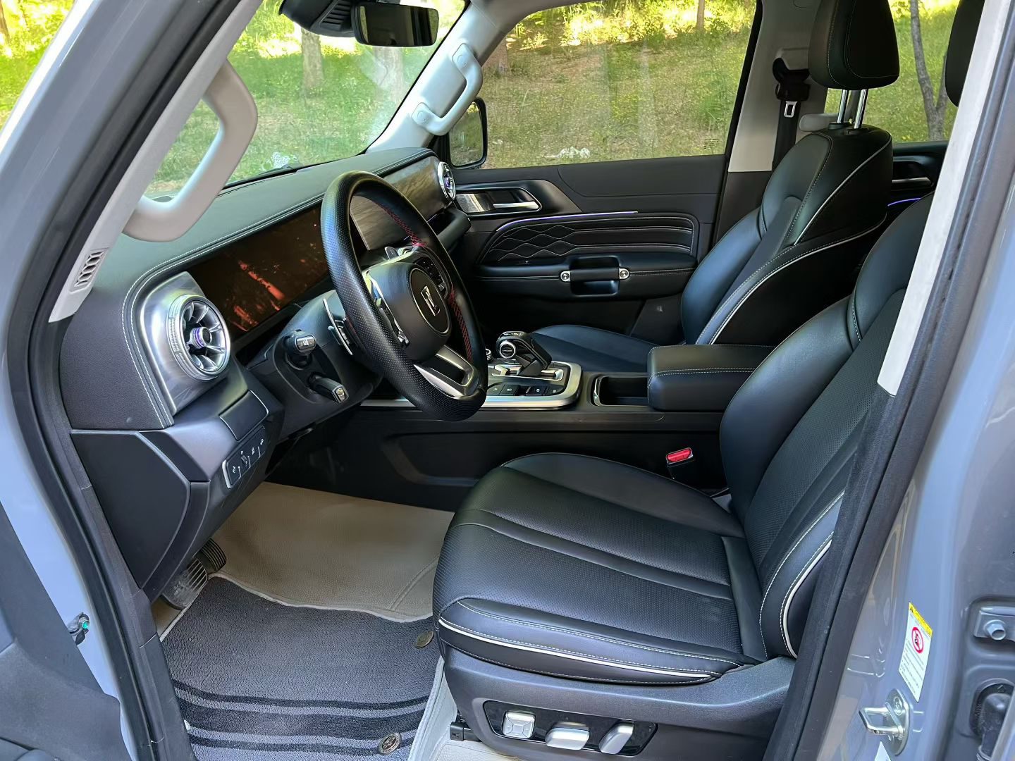 Foto del TANK Tank 300 48V 2.0T Adventurer 4