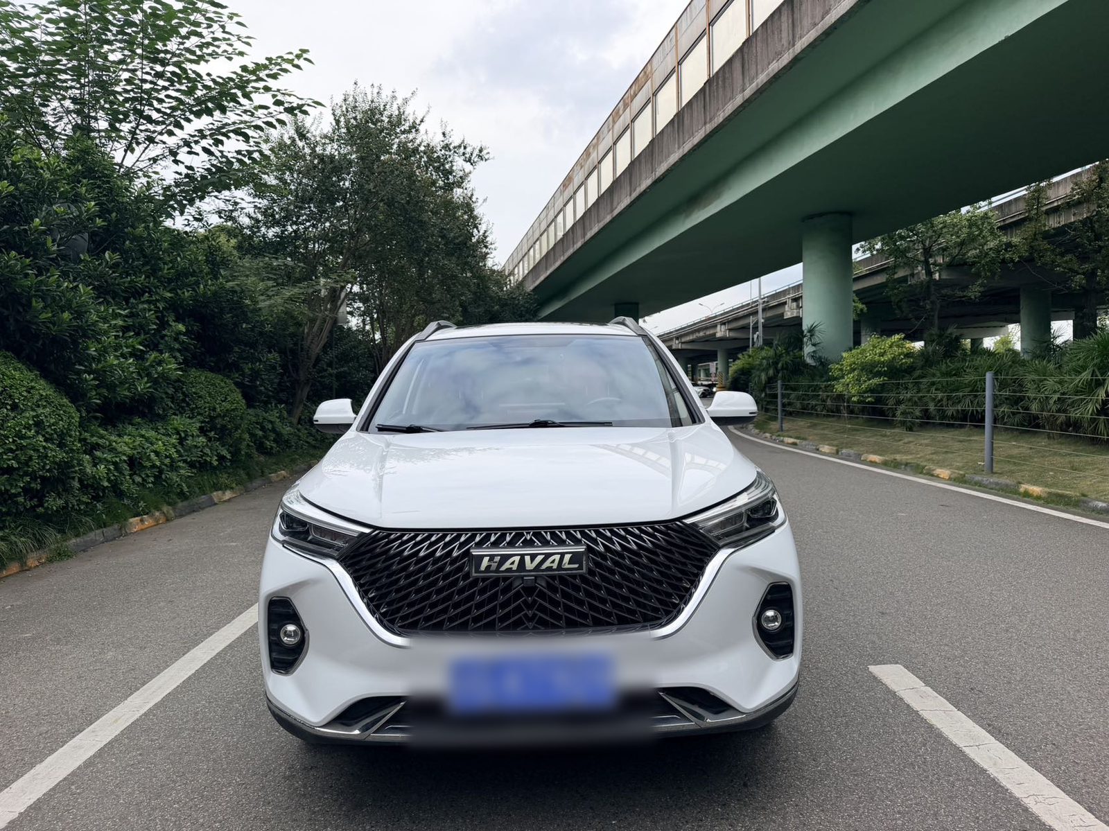 Haval M6 PLUS 1.5T Luxury Smart Connectivity Model photo 2
