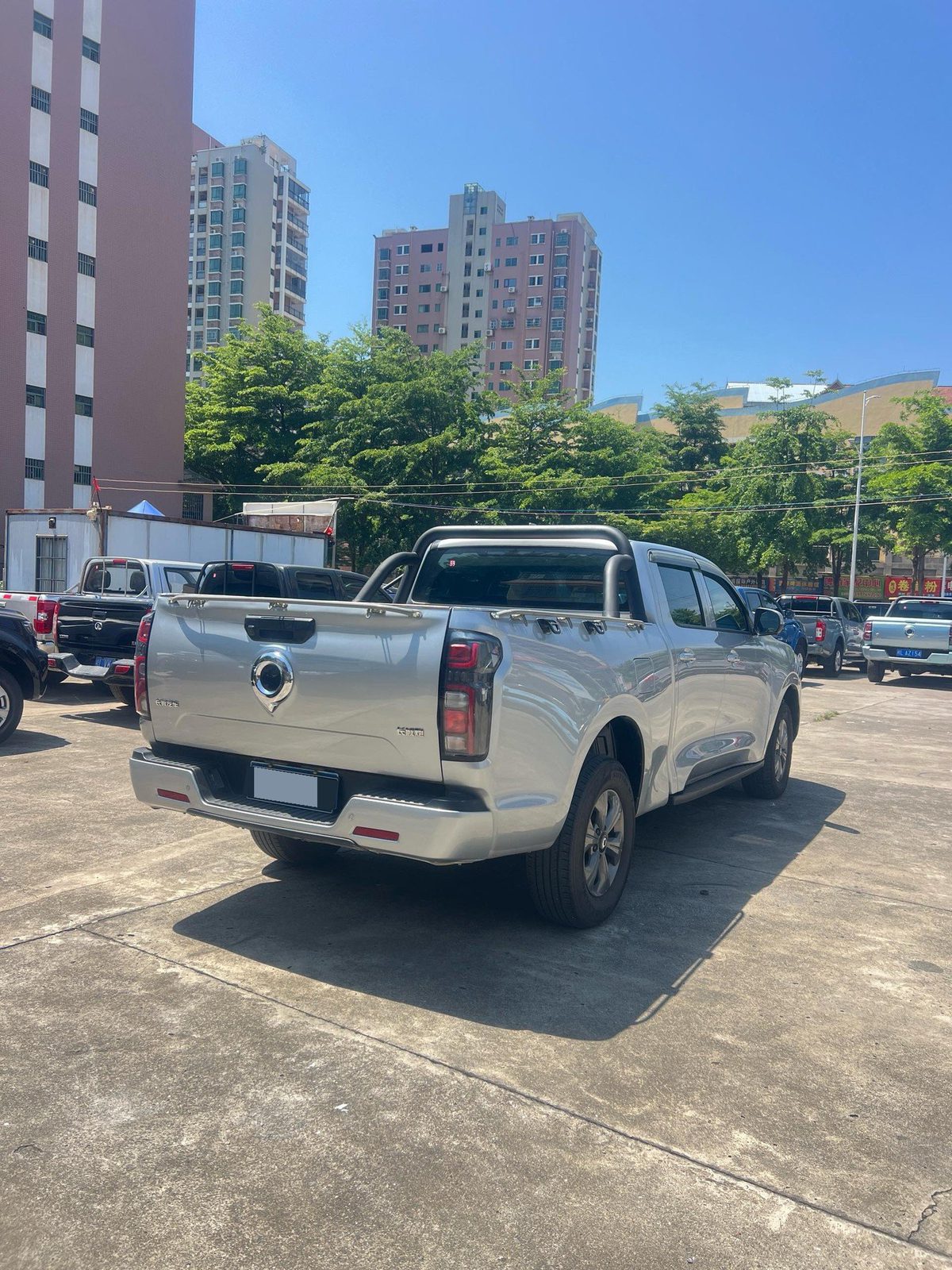 Foto del Great Wall POER 2023 Cannon 2.0T Commercial Diesel 4WD Navigator Long Bed 4