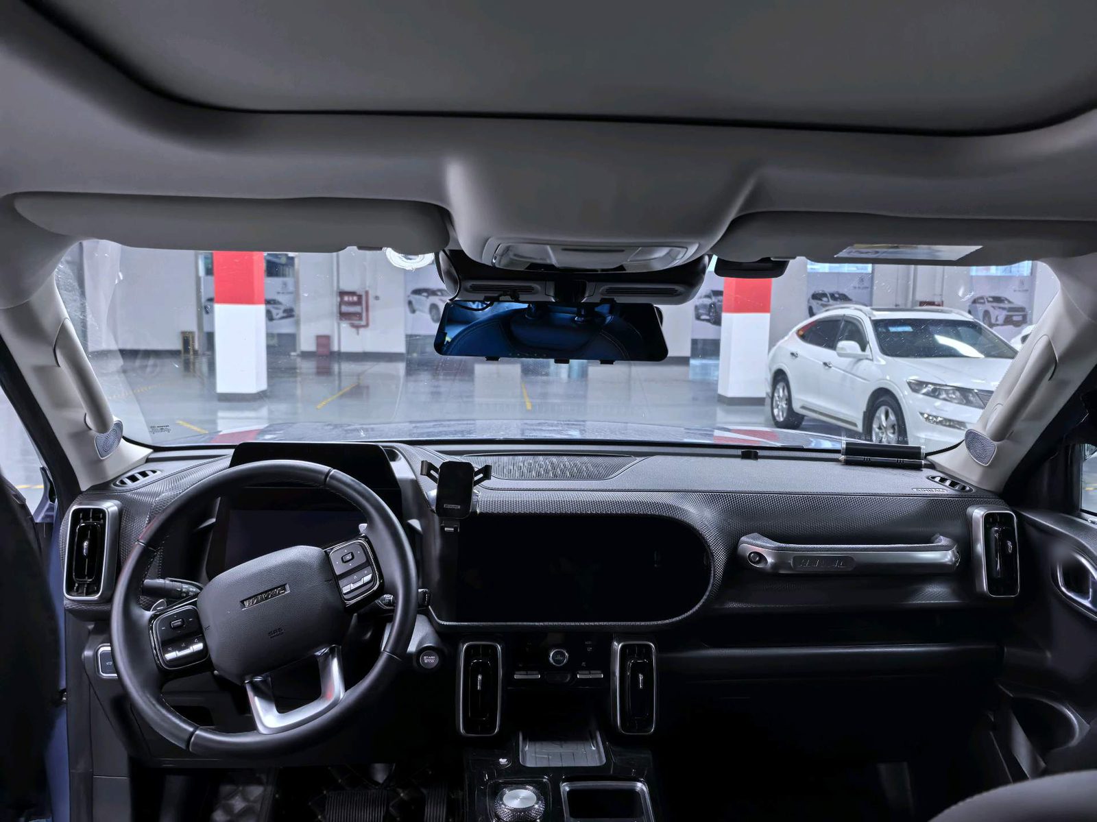 Foto del Haval Dargo Big Dog 2.0T 2WD Chinese Hunting Dog Edition 5