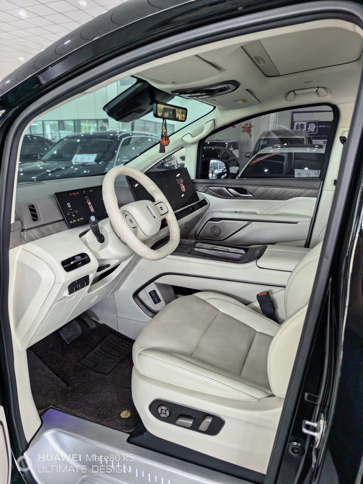 Фото WEY Gaoshan 8 Hi4 1.5T Four-Wheel Drive Version — 5