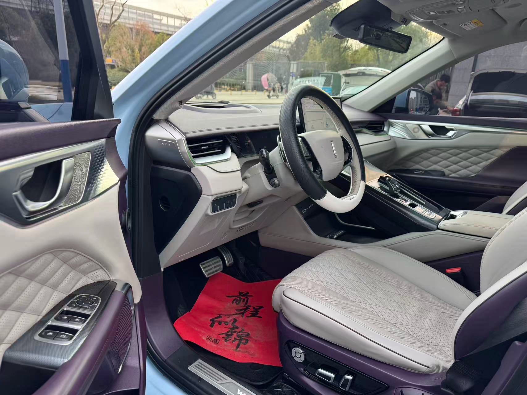 WEY Mocha 48V 2.0T AWD Special Edition foto 4