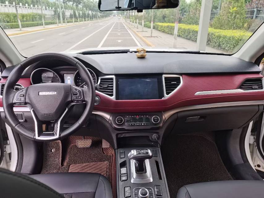 Foto del Haval H6 Coupe 1.5T Smart Connect Version, Front-Wheel Drive Luxury Smart Connect Model 5