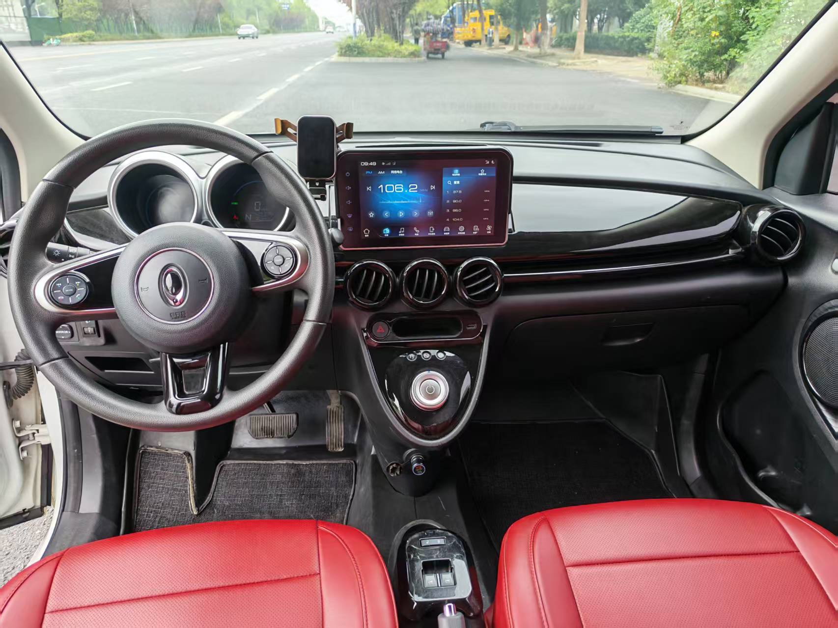ORA R1 (Black Cat) 301km Base Model foto 5