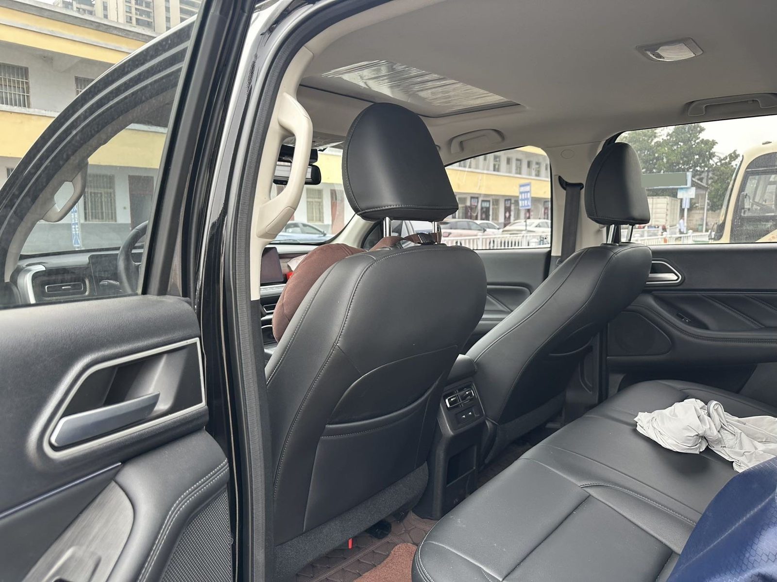 Photo du Great Wall POER 2023 Cannon 2.0T Passenger Version Diesel 4WD Comfort 4