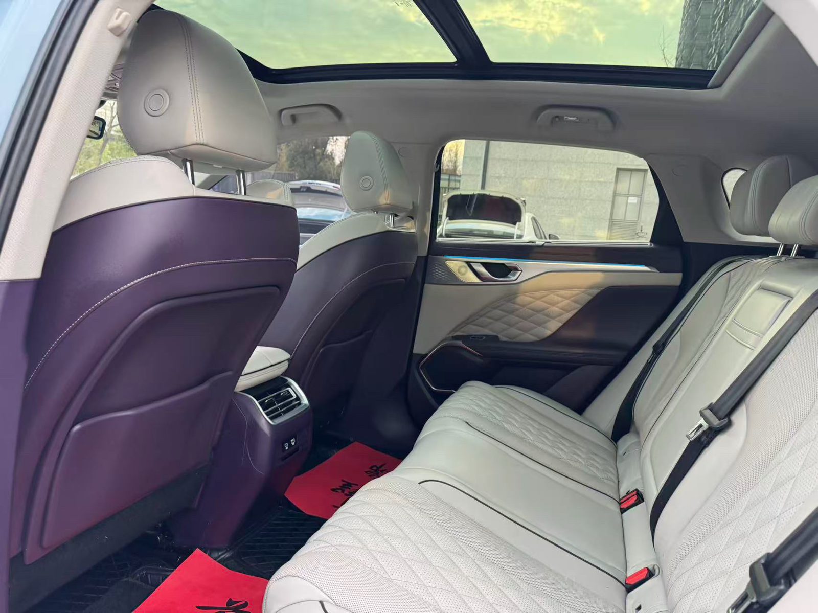 WEY Mocha 48V 2.0T AWD Special Edition foto 5