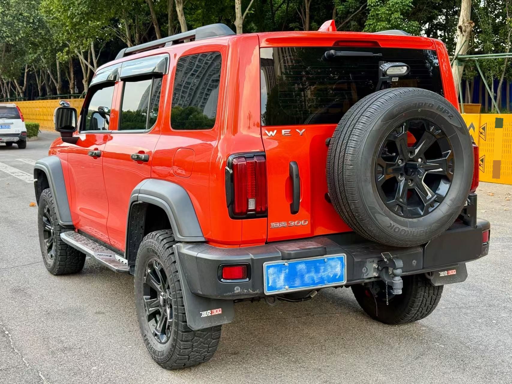 Фото TANK Tank 300 2.0T Off-Road Edition Conqueror — 2