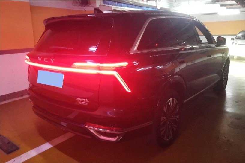 Фото WEY Blue Mountain DHT Lanshan DHT Four-Wheel Drive Long-Range Version — 2