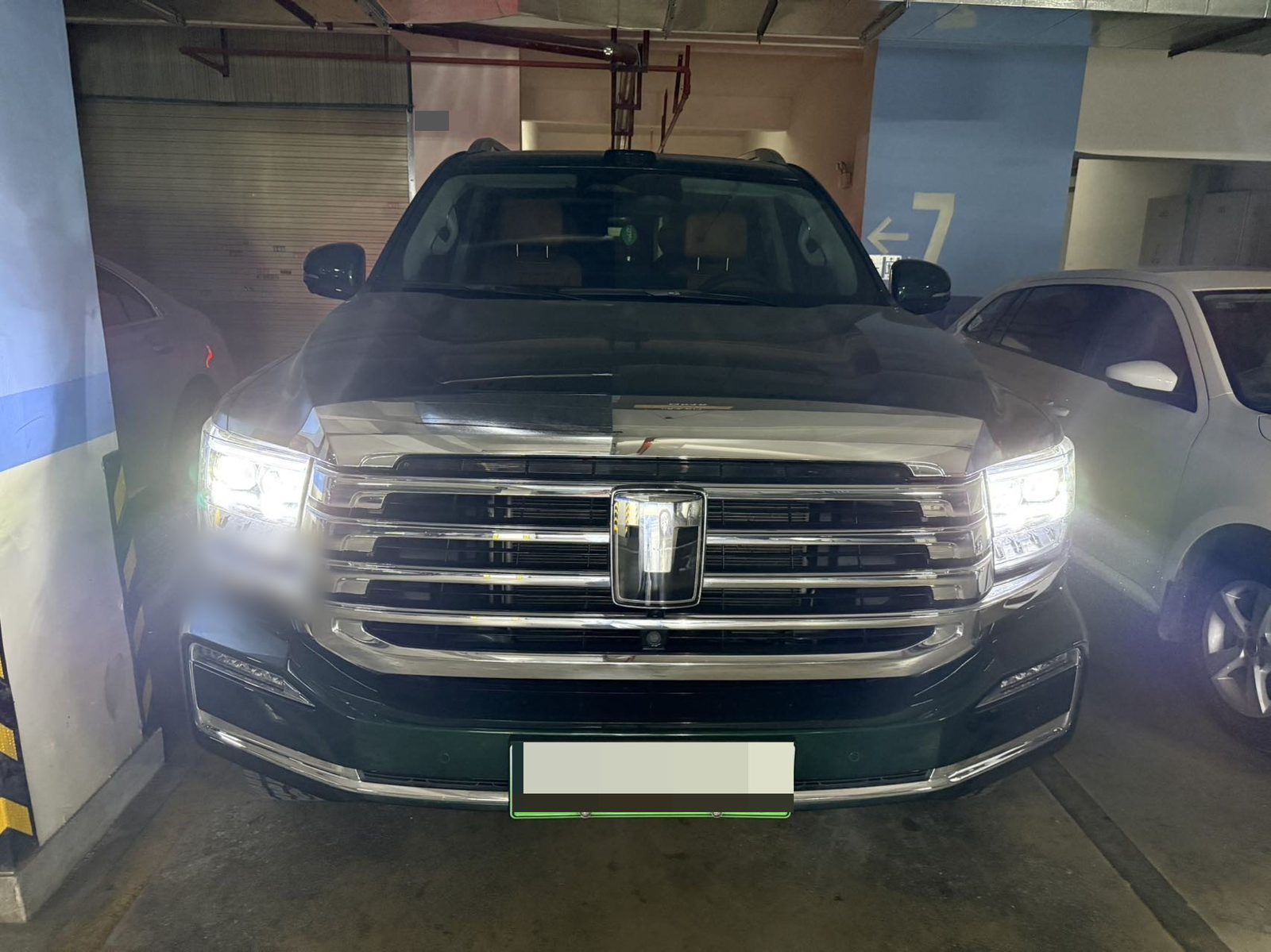 TANK 2026 Tank 500 Hi4-Z 2.0T Zhi Xiang Edition photo 2