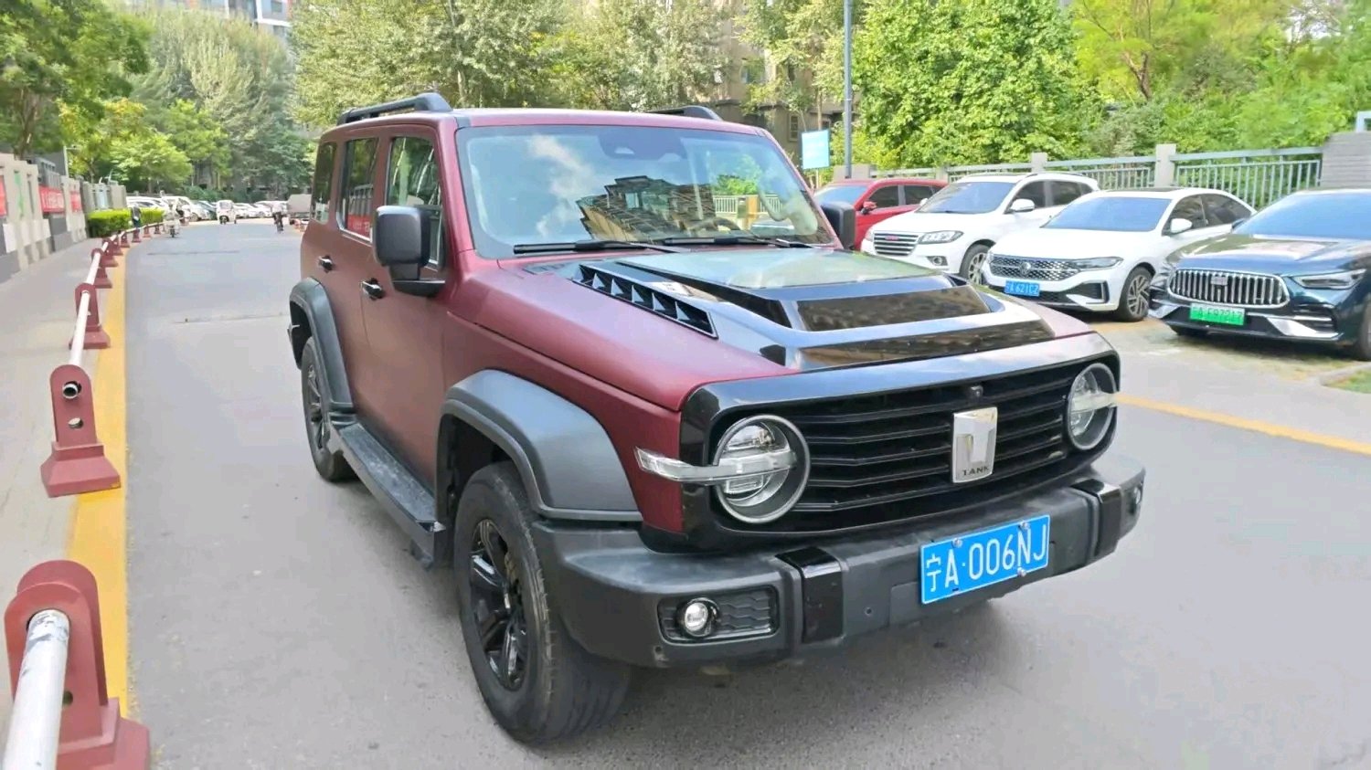 Фото TANK Tank 300 2.0T Off-Road Edition Conqueror — 4