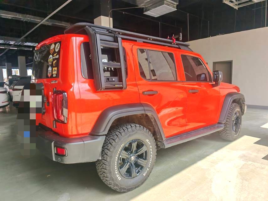TANK Tank 300 2.0T Off-Road Edition Conqueror photo 3