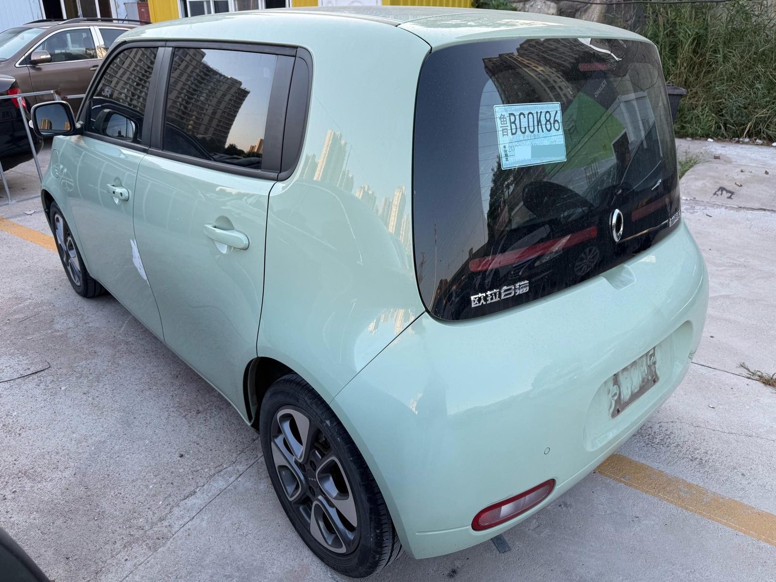 ORA R2 (White Cat) Upgraded 305km Luxury Model foto 4