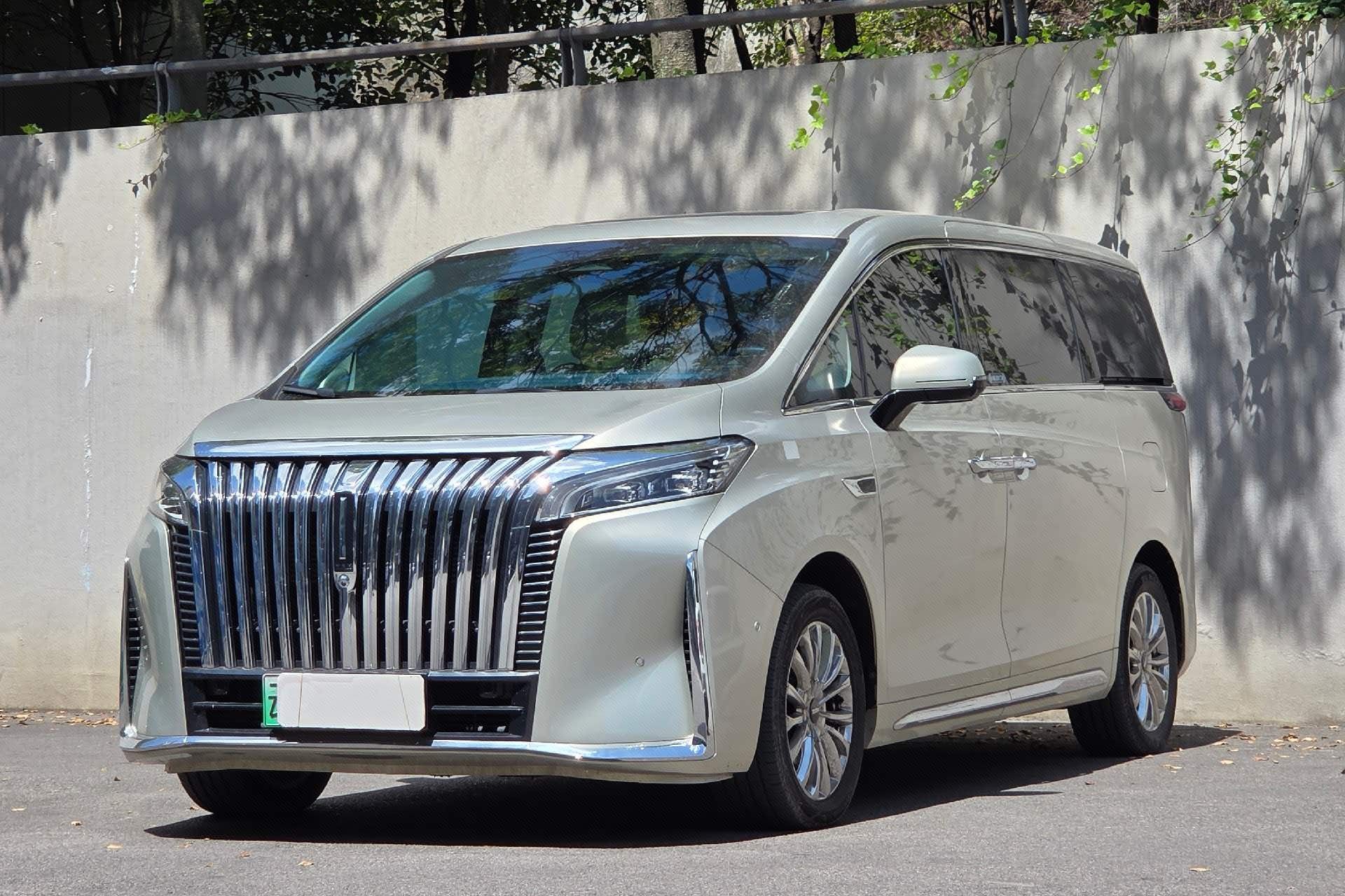 WEY 2024 Gaoshan PHEV 1.5T Four-Wheel-Drive Flagship Edition