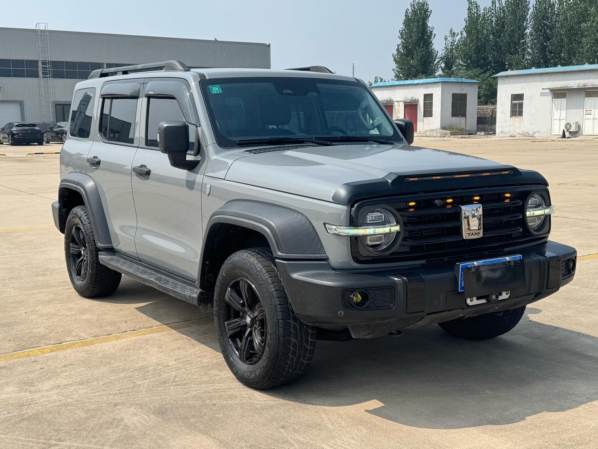 TANK Tank 300 2.0T Off-Road Edition Conqueror photo 2