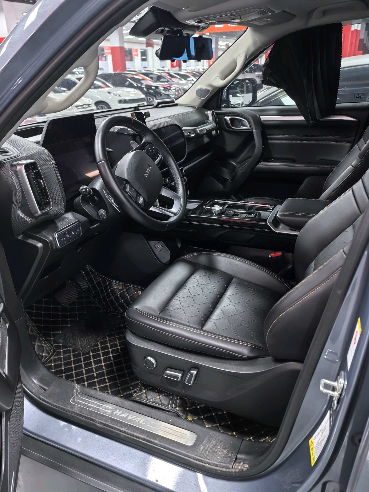 Foto del Haval Dargo Big Dog 2.0T 2WD Chinese Hunting Dog Edition 4