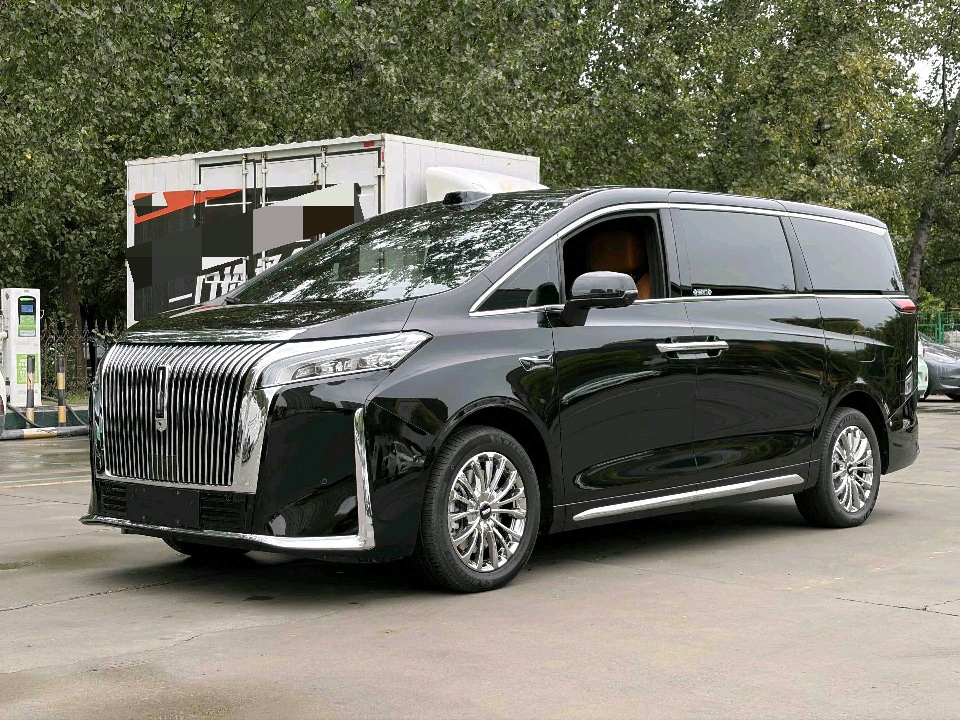 WEY 2025 Gaoshan 8 Hi4 1.5T Four-Wheel Drive Version