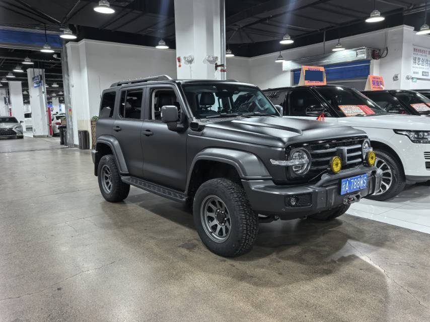 TANK Tank 300 2.0T Off-Road Edition Conqueror photo 3