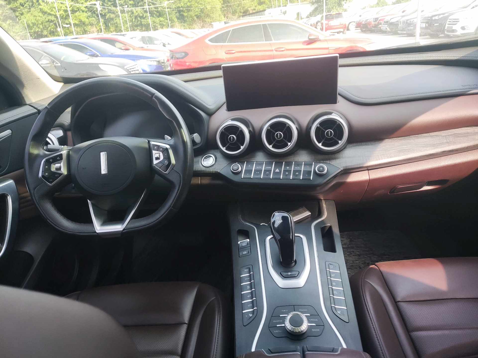 صورة WEY VV7 2.0T Luxury Model رقم 5
