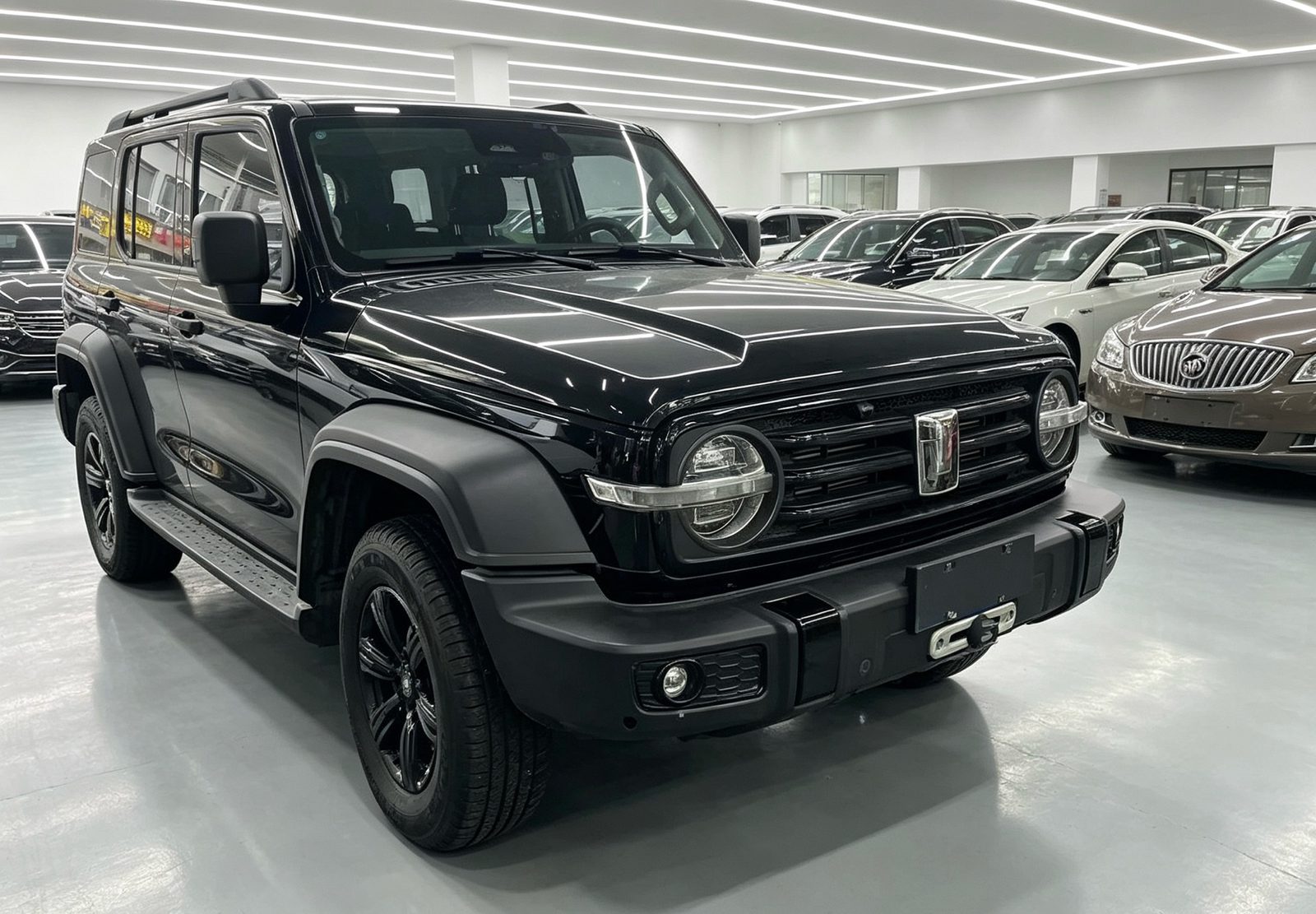 Фото TANK Tank 300 2.0T Off-Road Edition Conqueror — 2