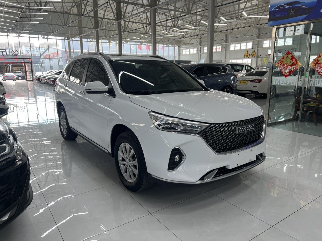 Haval M6 PLUS 1.5T Luxury Smart Connectivity Model photo 3