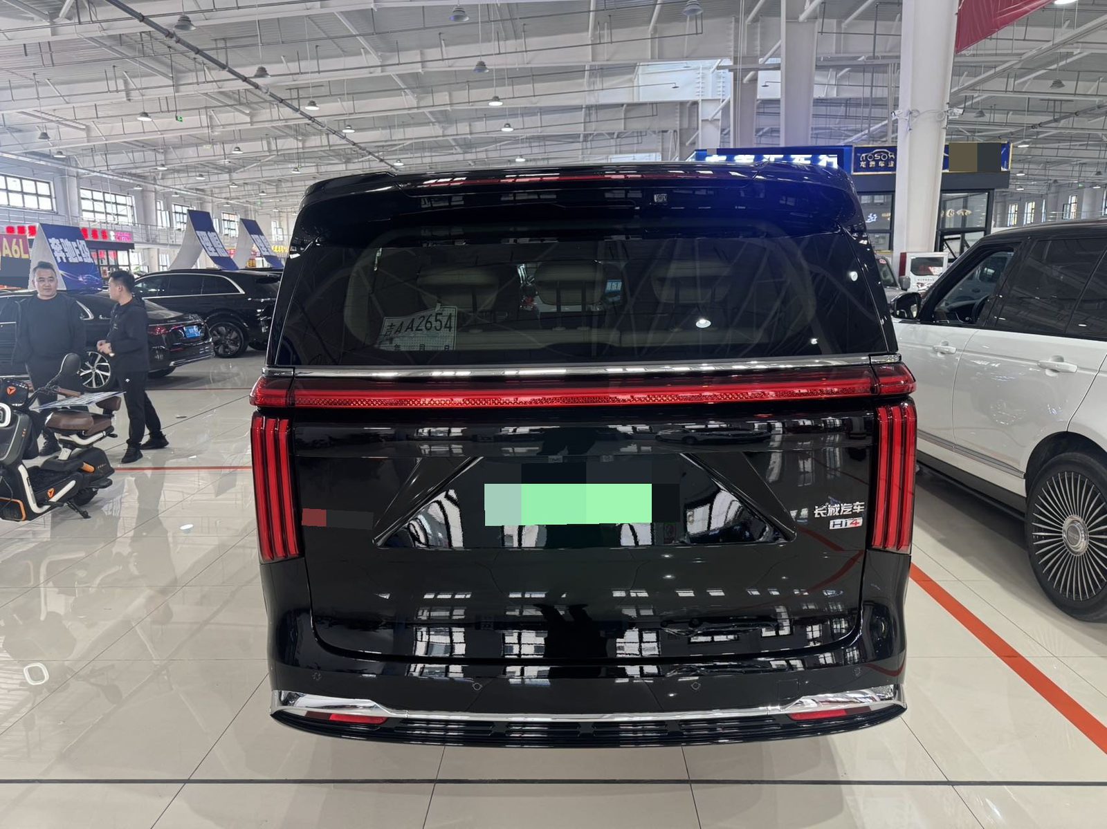 Foto WEY Gaoshan 8 Hi4 1.5T Four-Wheel Drive Version 5