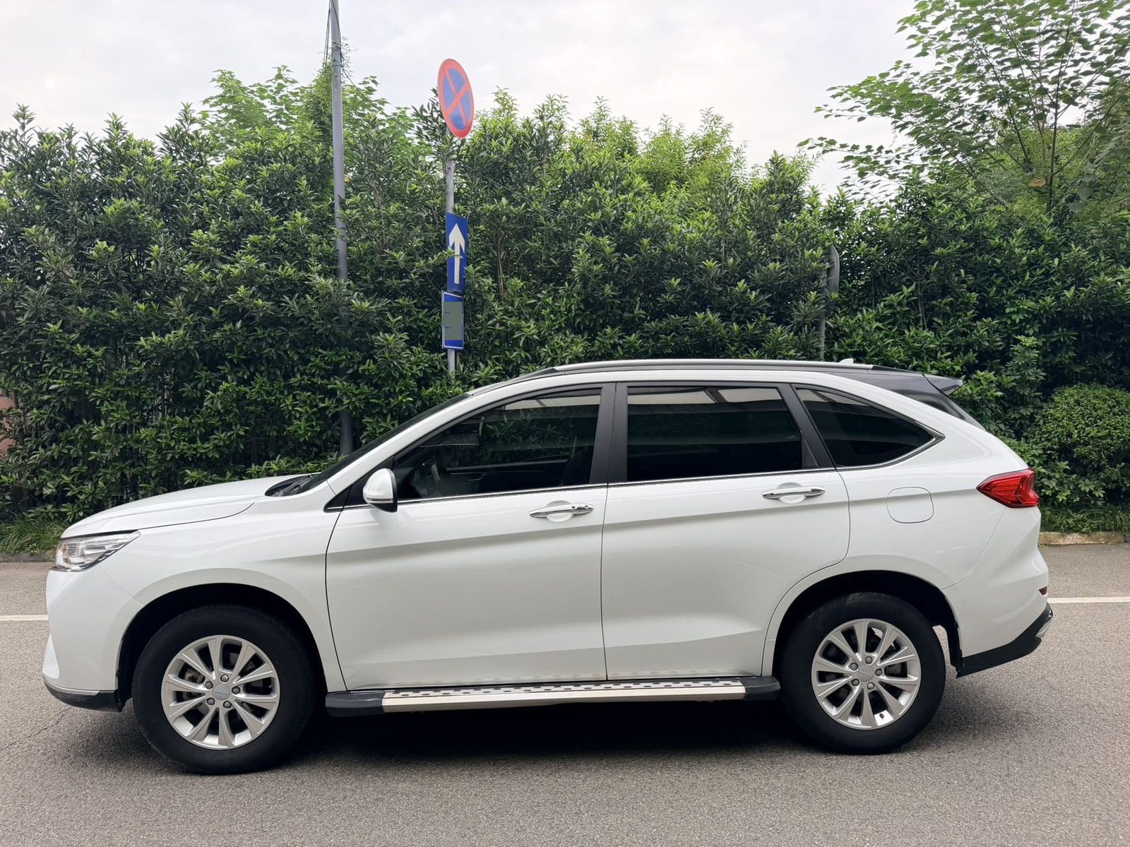 Haval M6 PLUS 1.5T Luxury Smart Connectivity Model photo 3