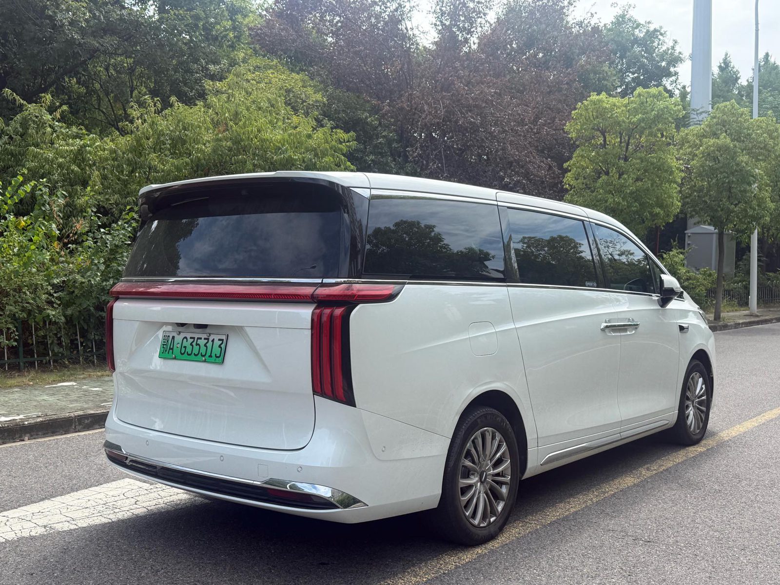WEY Gaoshan 8 Hi4 1.5T Four-Wheel Drive Version photo 4