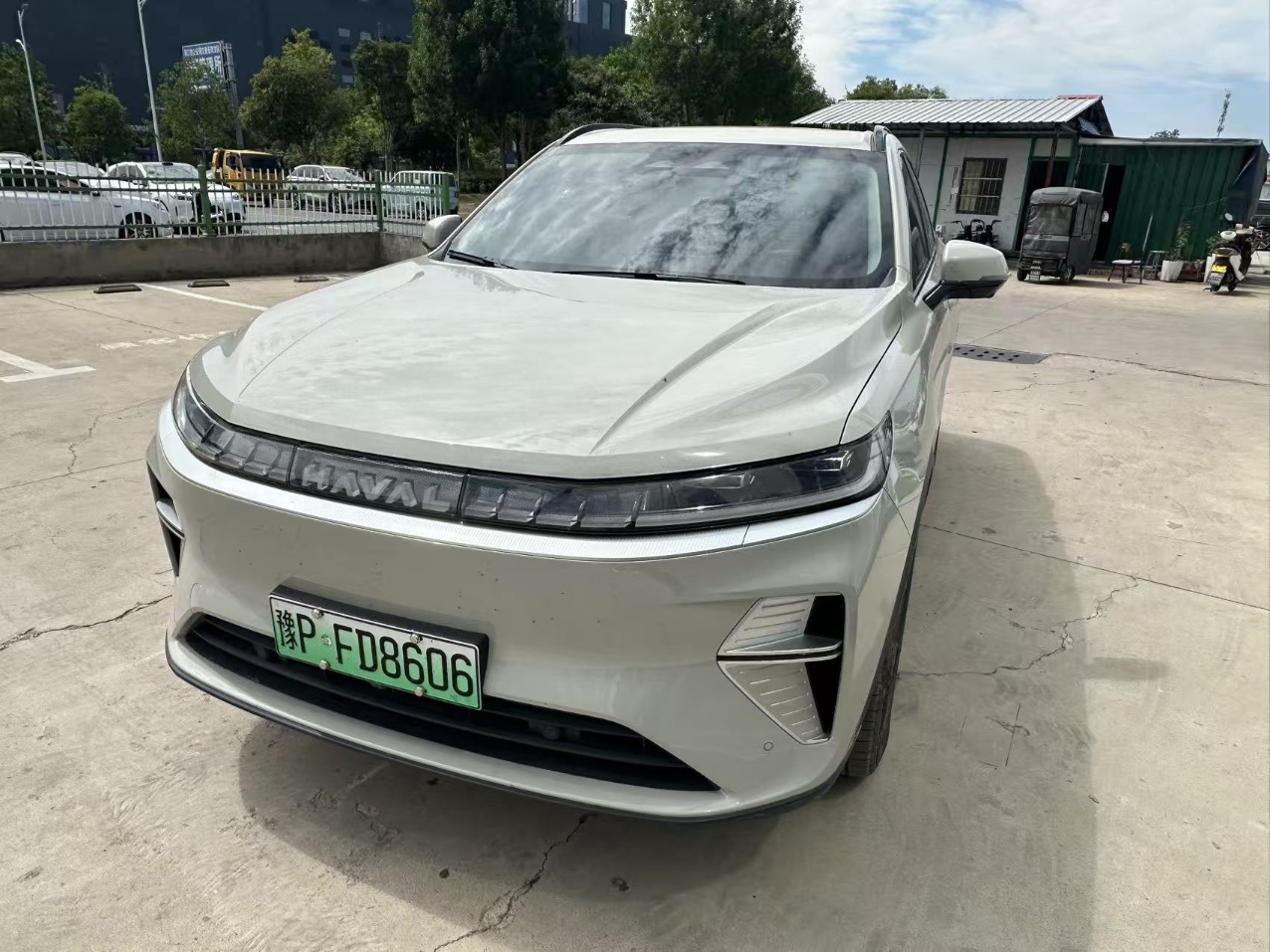 Haval Brave Dragon 2025 Xiaolong MAX 1.5 Hi4 165 Plus Long-Range Version