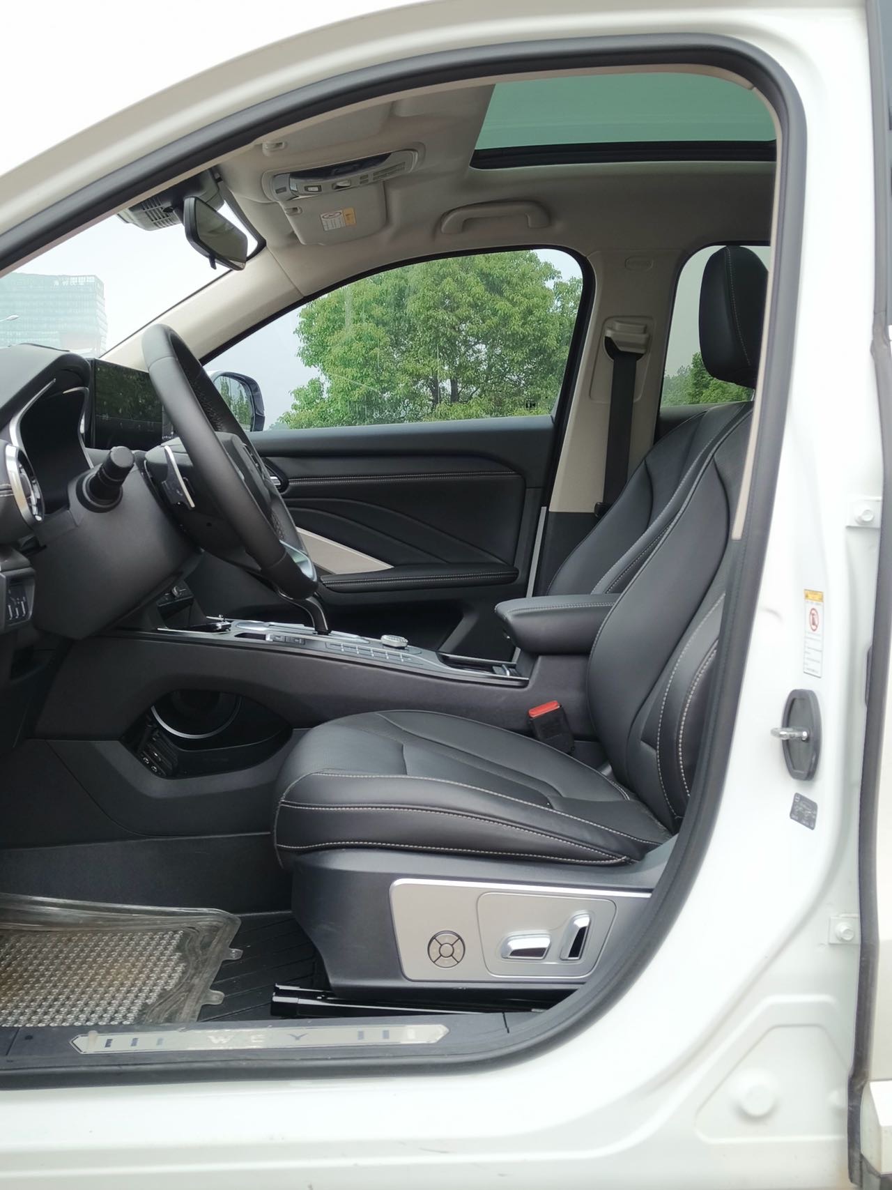 Фото WEY VV6 2.0T FWD Intelligent Protection+ — 4