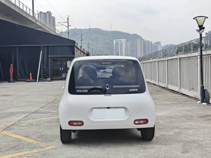 Foto del ORA R2 (White Cat) Upgraded 305km Luxury Model 4