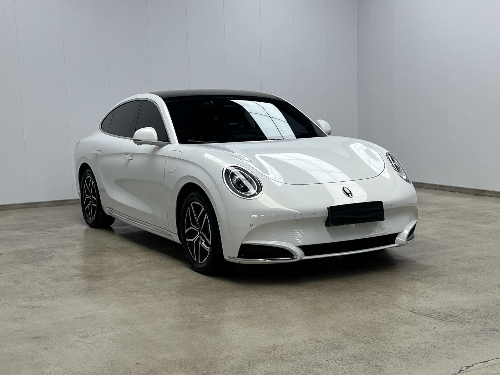 Foto del ORA ORA Lightning Cat 555 km Prestige Edition 2