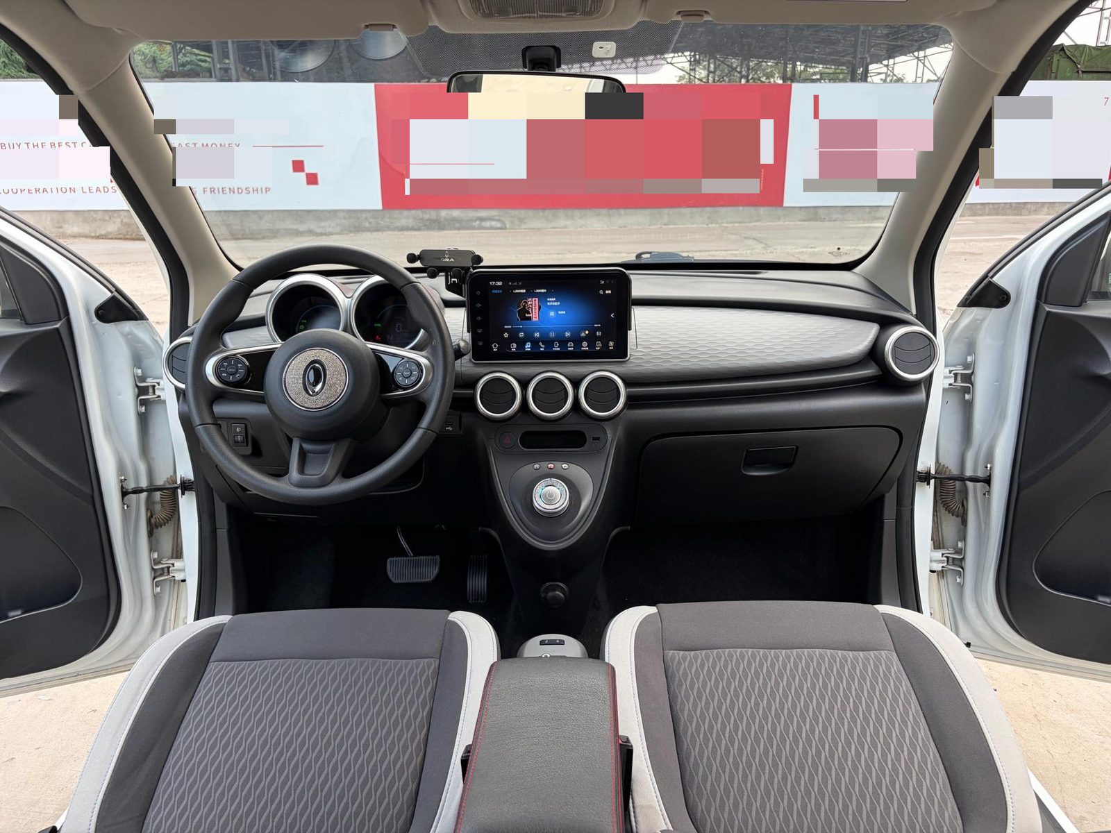 ORA R1 (Black Cat) 301km Base Model photo 5