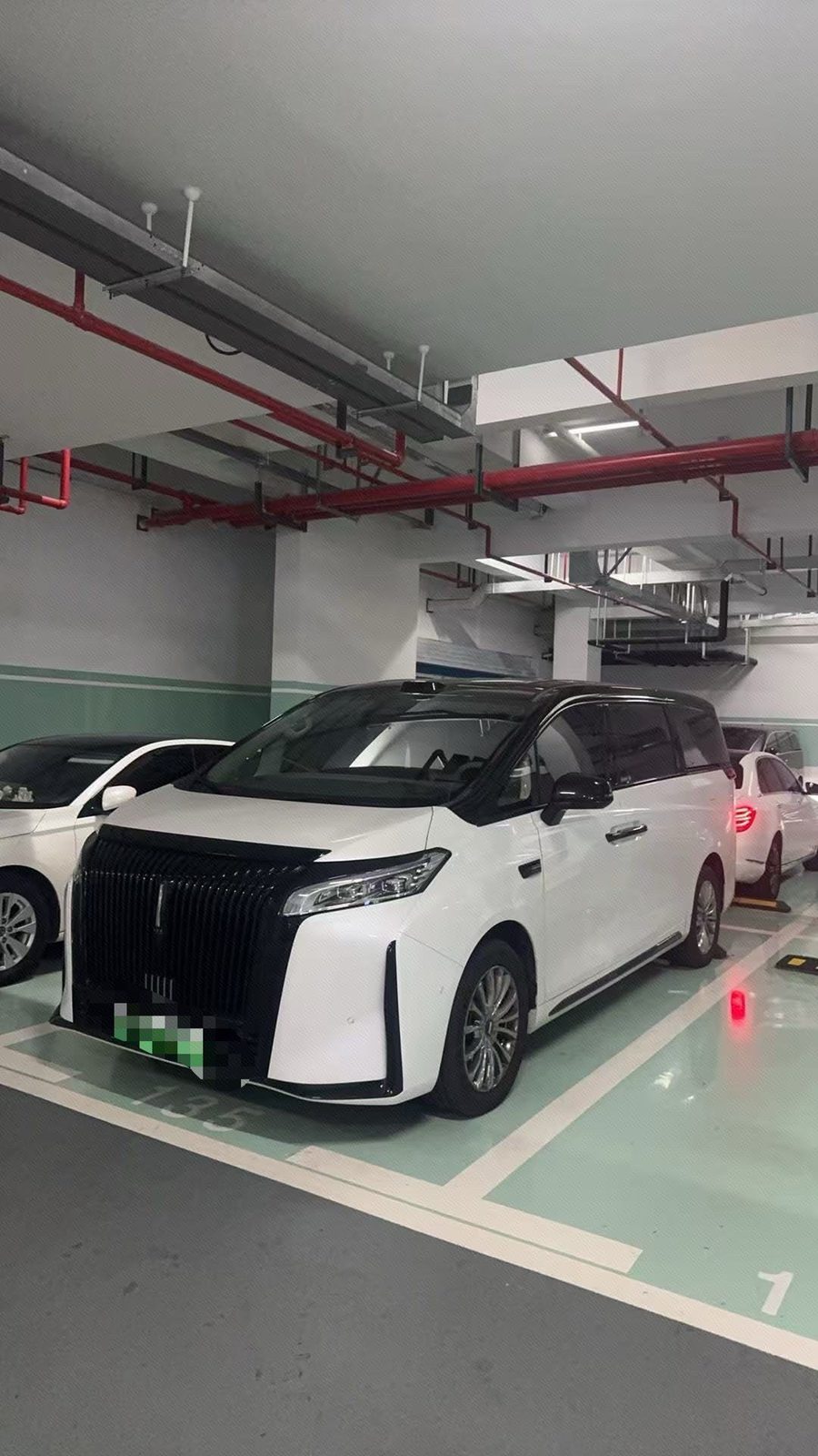 WEY 2025 Gaoshan 8 Hi4 1.5T Four-Wheel Drive Version