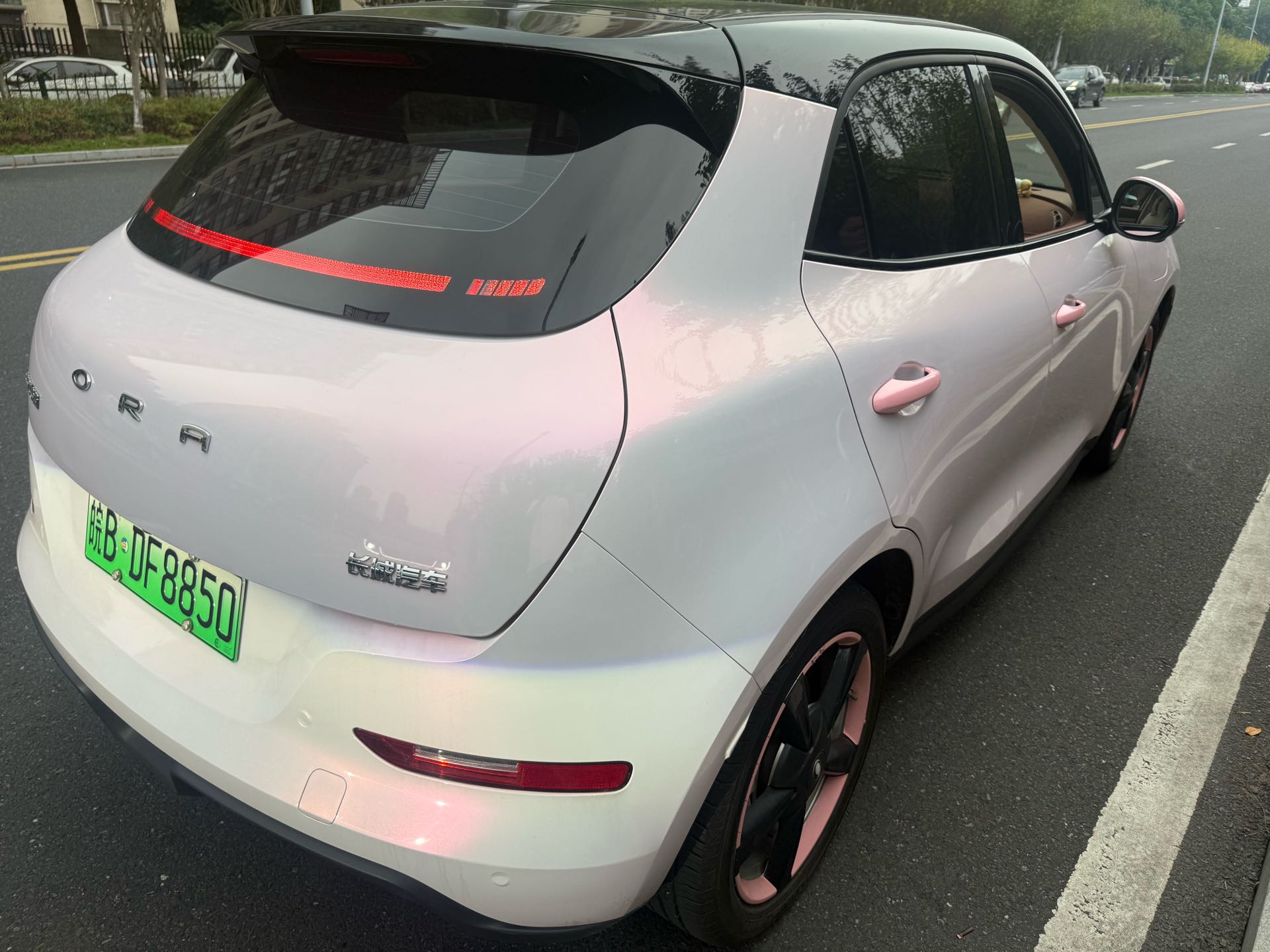 Foto ORA Good Cat 401 km Standard Range Luxury Model – Lithium Iron Phosphate 4