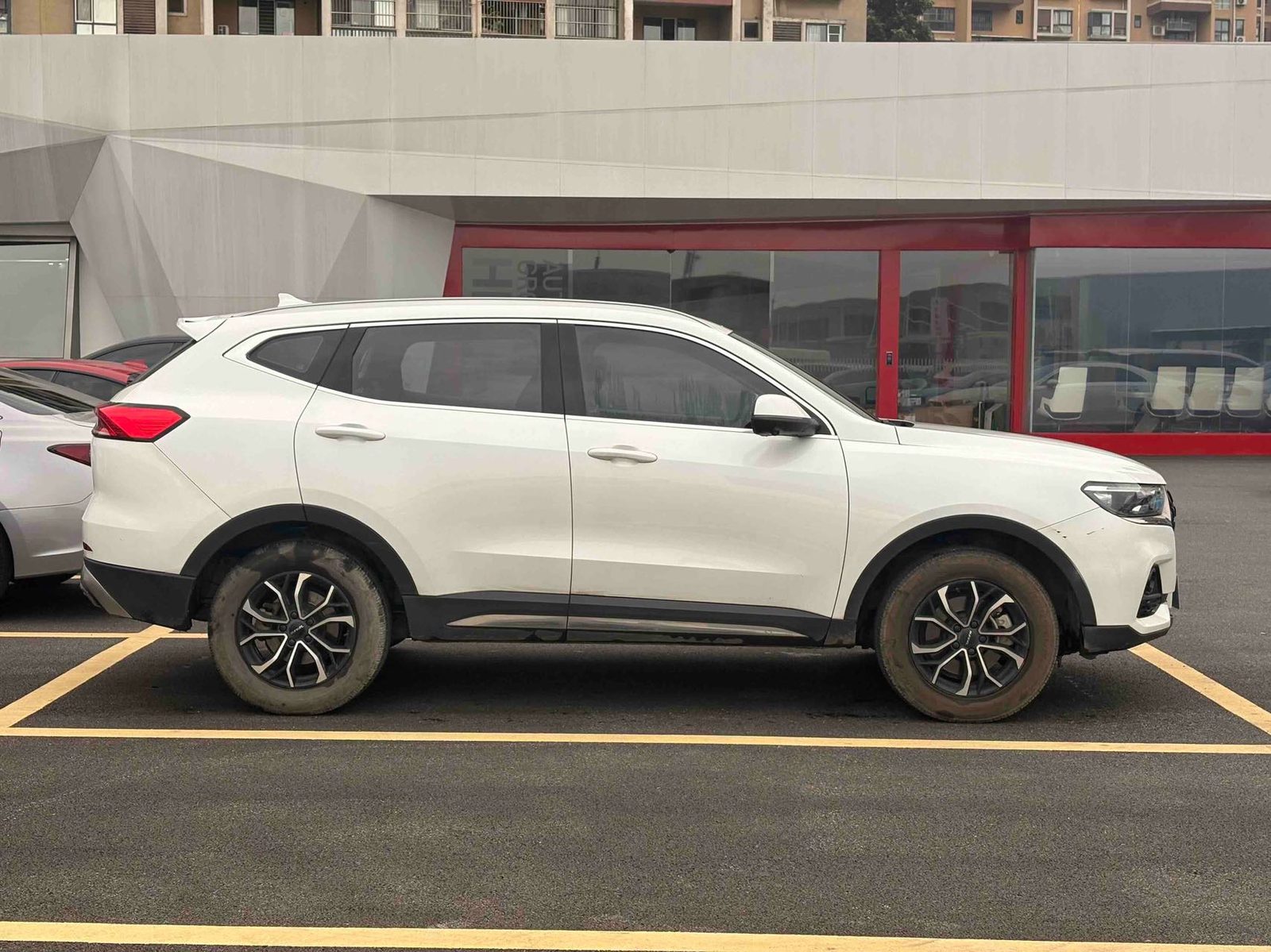 Фото Haval H6 1.5T National Trend Edition Urban Edition — 3