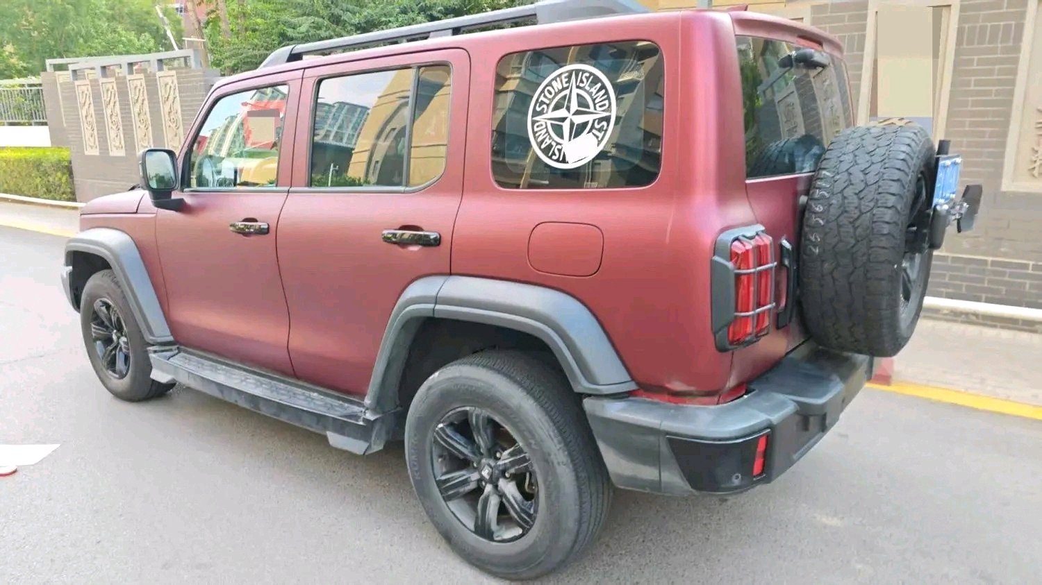 Фото TANK Tank 300 2.0T Off-Road Edition Conqueror — 3