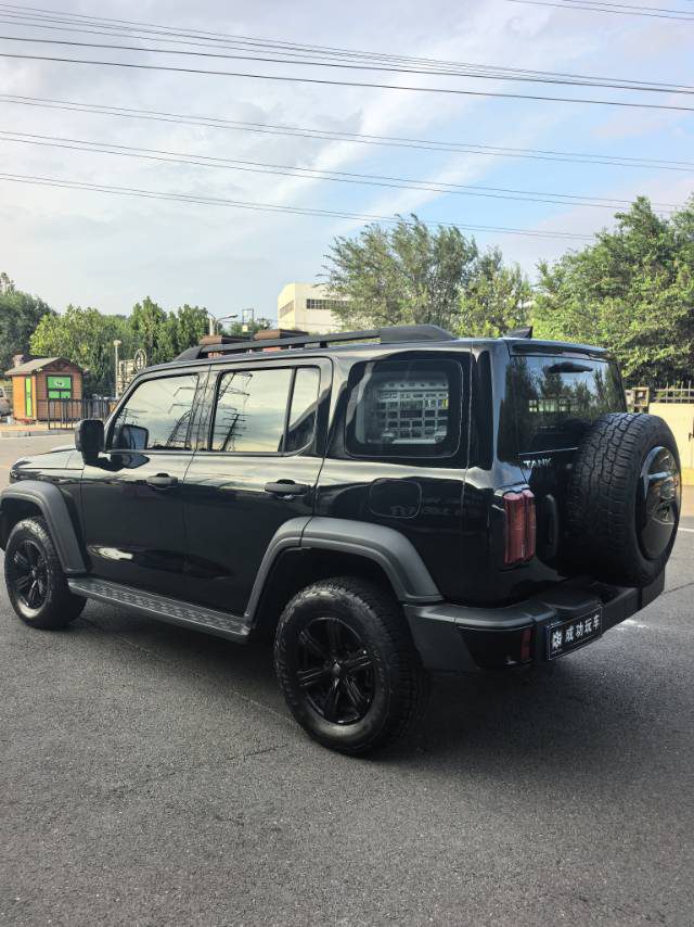 Foto del TANK Tank 300 2.0T Off-Road Edition Conqueror 4